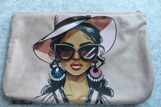 Trousse LILOU Femme au chapeau
