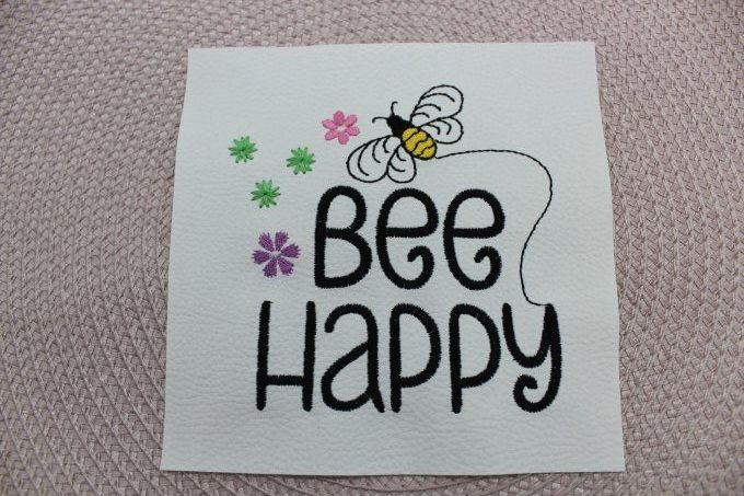 Coupon brodé Bee Happy